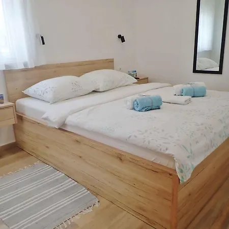 In - Paklenica Riviera 46333