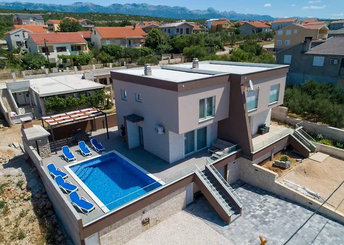 아파트 In - Paklenica Riviera 46333 마슬레니차
