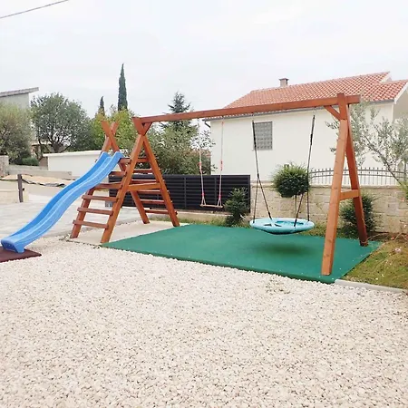 Apartment In - Paklenica Riviera 46333 Maslenica