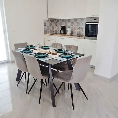 In - Paklenica Riviera 46333 דירה *